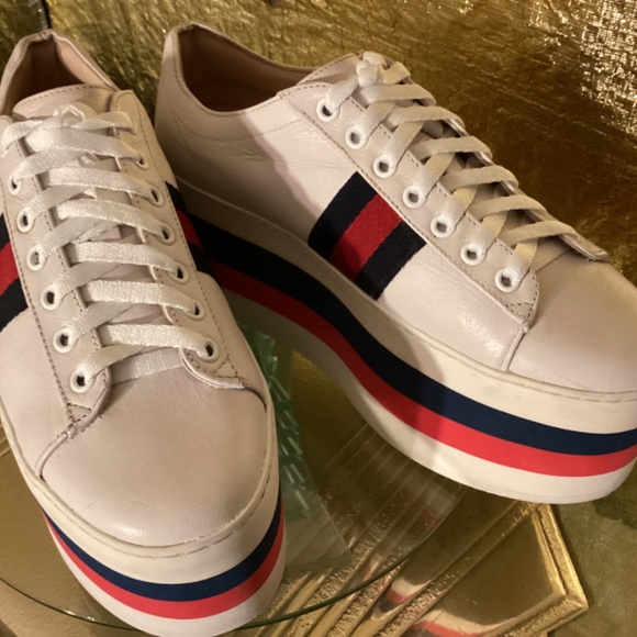 Gucci Women’s Peggy leather web platform sneakers - Picture 4 of 13
